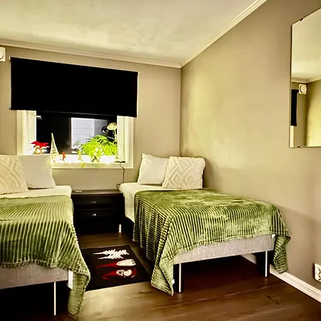 Bedroom With Shared Shower * Ålesund