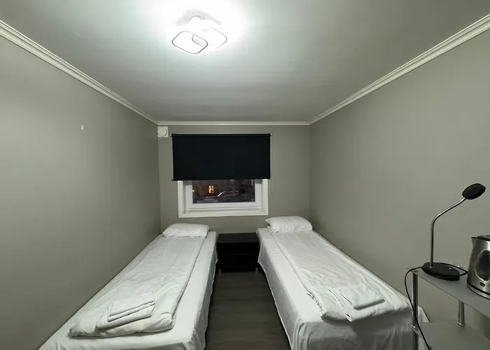 Bedroom With Shared Shower Appartamento *