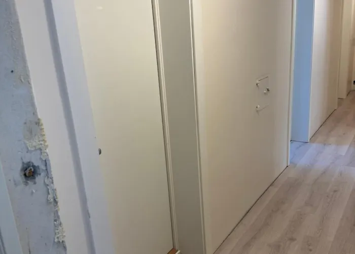 Bedroom With Shared Shower Appartamento Ålesund